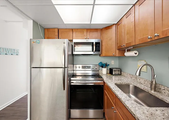 Oceana 1-3 Bedroom Penthouse With Direct Ocean Front Views! *