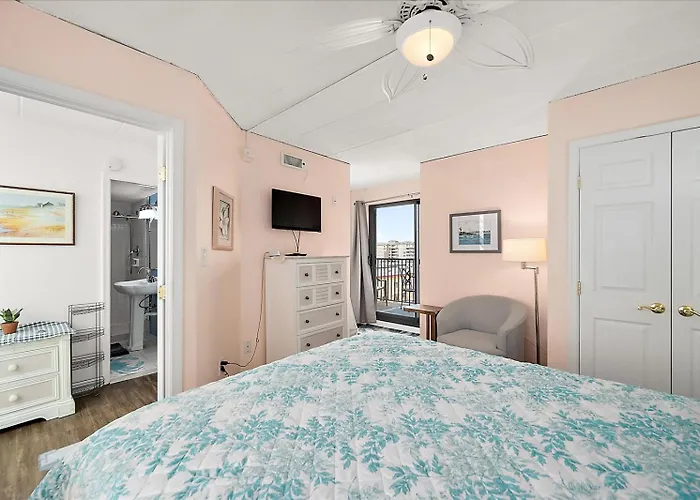 Holiday home Oceana 1-3 Bedroom Penthouse With Direct Ocean Front Views! Ocean City