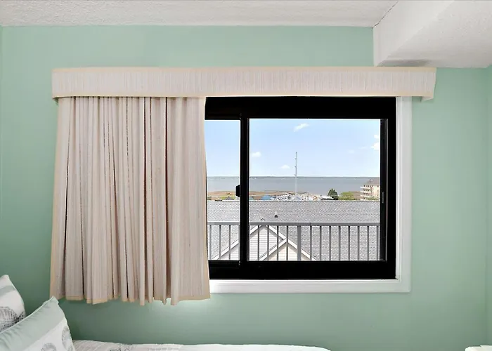 Holiday home Oceana 1-3 Bedroom Penthouse With Direct Ocean Front Views! Ocean City