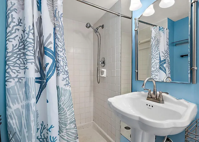 Oceana 1-3 Bedroom Penthouse With Direct Ocean Front Views! Holiday home *