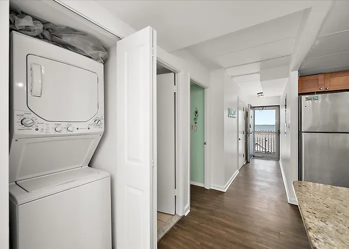 Oceana 1-3 Bedroom Penthouse With Direct Ocean Front Views! Holiday home *