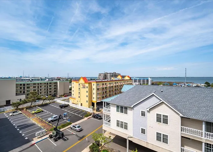 Oceana 1-3 Bedroom Penthouse With Direct Ocean Front Views! Holiday home