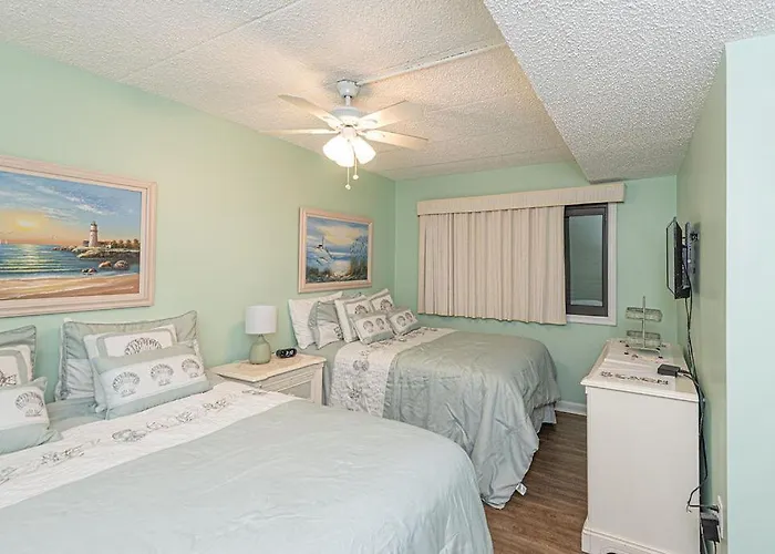 Holiday home Oceana 1-3 Bedroom Penthouse With Direct Ocean Front Views! *