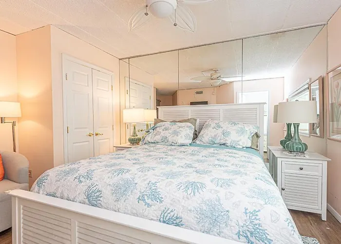 Oceana 1-3 Bedroom Penthouse With Direct Ocean Front Views! Holiday home Ocean City